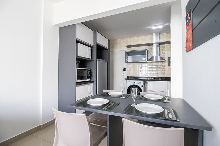 MTEY83 - 1 Dorm, Av. Brasil, Climatizado, Garagem