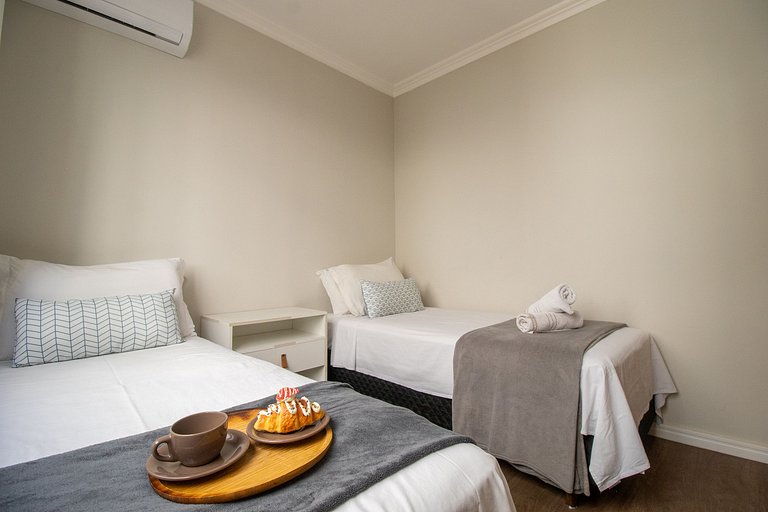 SCR64 - 2 Dorm Climatizados, Confortável, TV Smart