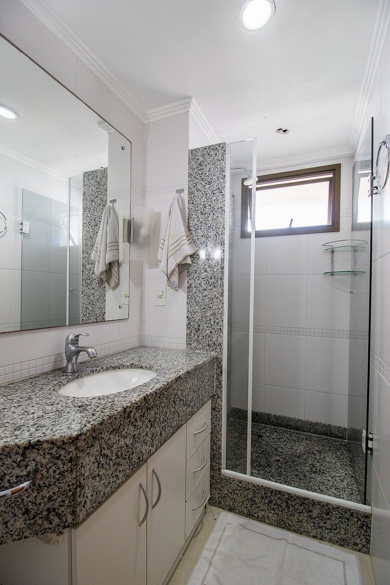 CS135 - Piscina, Linda Vista, Climatizado, Garagem