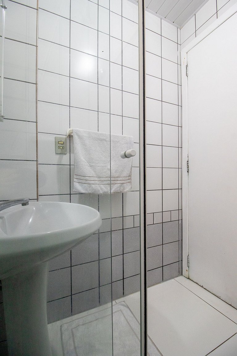 MZT21 - Quadra Mar, Sacada, 2 Dorm Climatizados