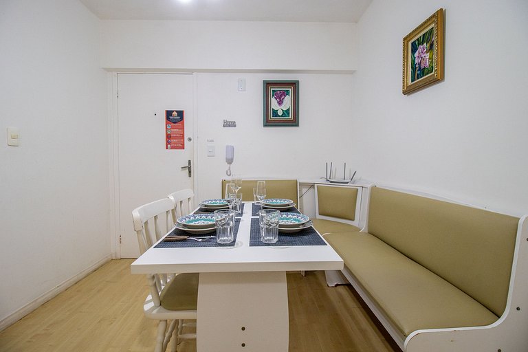 ACC43B - 1 Dorm Climatizado, Quadra Mar, Garagem