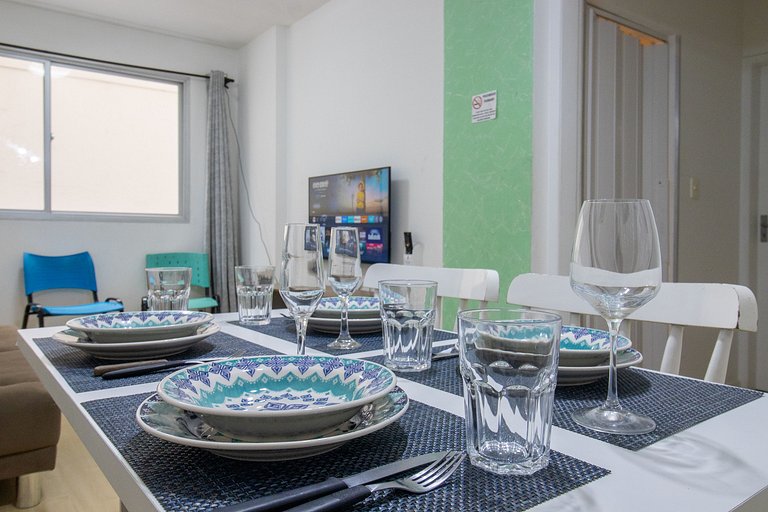 ACC43B - 1 Dorm Climatizado, Quadra Mar, Garagem