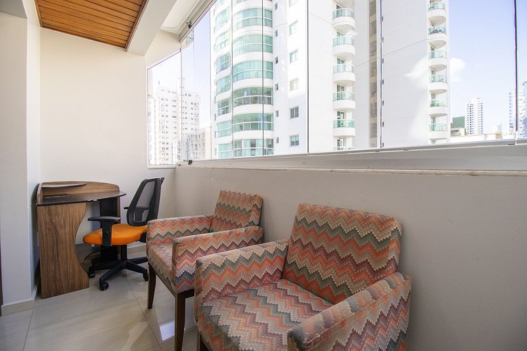 CDL52 - 2 Dorm, Climatizado, Esq. Av. Brasil