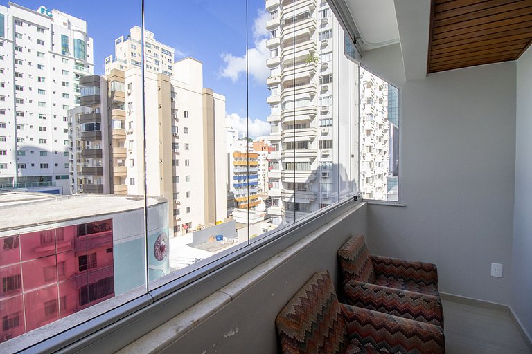 CDL52 - 2 Dorm, Climatizado, Esq. Av. Brasil