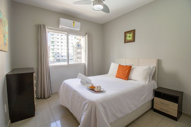 CDL52 - 2 Dorm, Climatizado, Esq. Av. Brasil