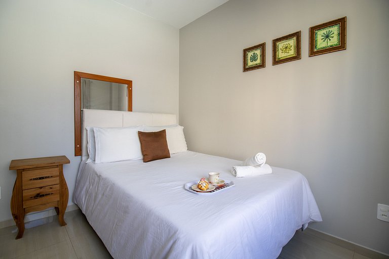CDL52 - 2 Dorm, Climatizado, Esq. Av. Brasil
