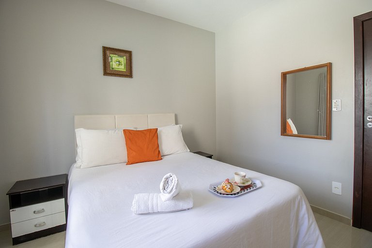 CDL52 - 2 Dorm, Climatizado, Esq. Av. Brasil