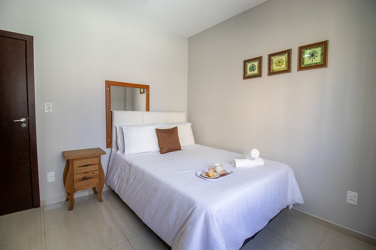 CDL52 - 2 Dorm, Climatizado, Esq. Av. Brasil