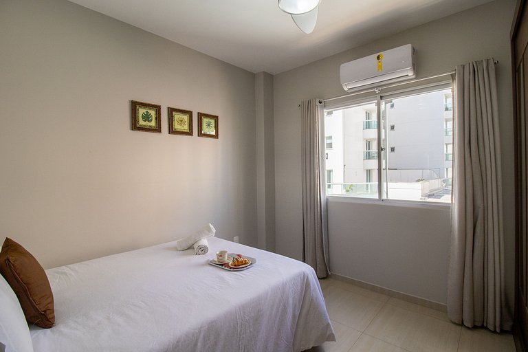 CDL52 - 2 Dorm, Climatizado, Esq. Av. Brasil