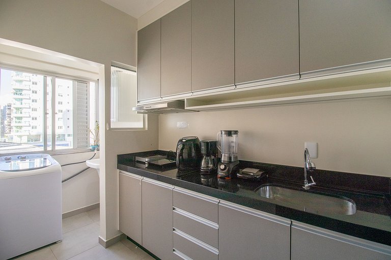 CDL52 - 2 Dorm, Climatizado, Esq. Av. Brasil