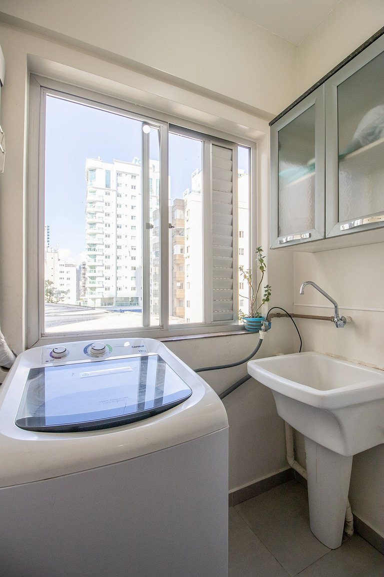 CDL52 - 2 Dorm, Climatizado, Esq. Av. Brasil