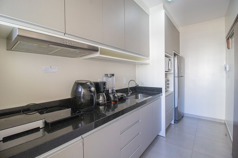 CDL52 - 2 Dorm, Climatizado, Esq. Av. Brasil