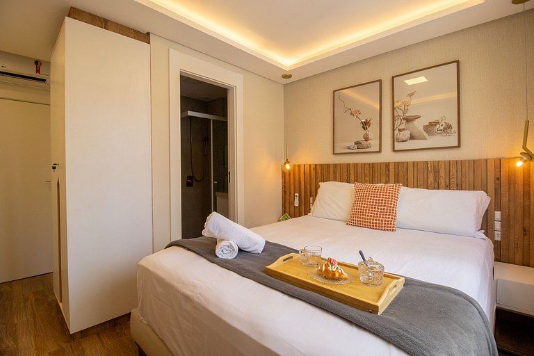 GMN51 - Av. Brasil, Climatizado, 2 suítes + 1 Dorm