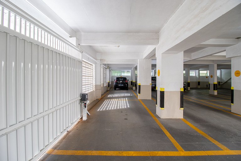 GMN51 - Av. Brasil, Climatizado, 2 suítes + 1 Dorm