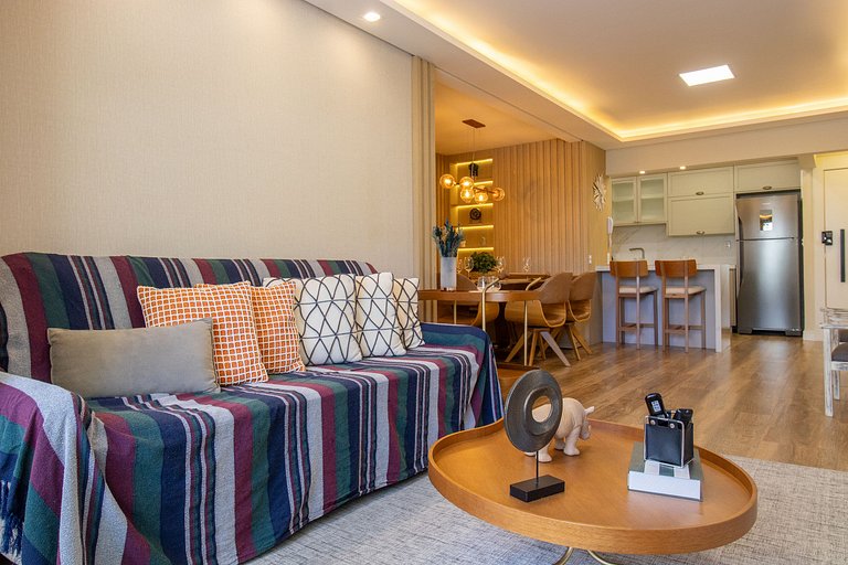 GMN51 - Av. Brasil, Climatizado, 2 suítes + 1 Dorm