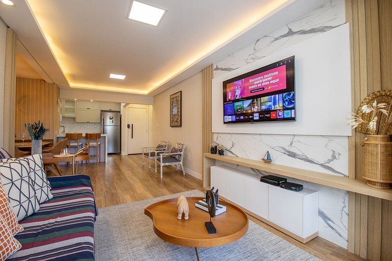 GMN51 - Av. Brasil, Climatizado, 2 suítes + 1 Dorm
