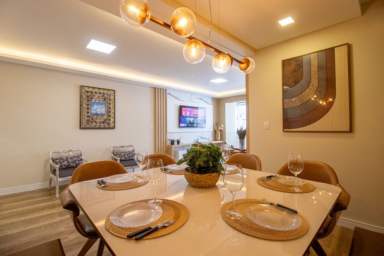 GMN51 - Av. Brasil, Climatizado, 2 suítes + 1 Dorm