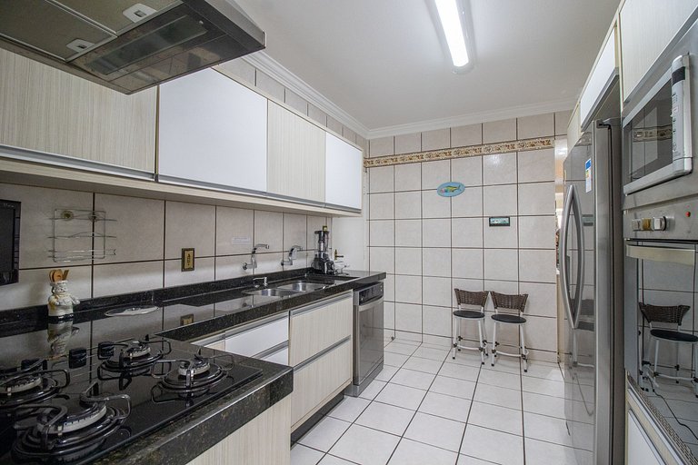 AQR63 - Quadra Mar, Climatizado, 4 Dorm, Garagem