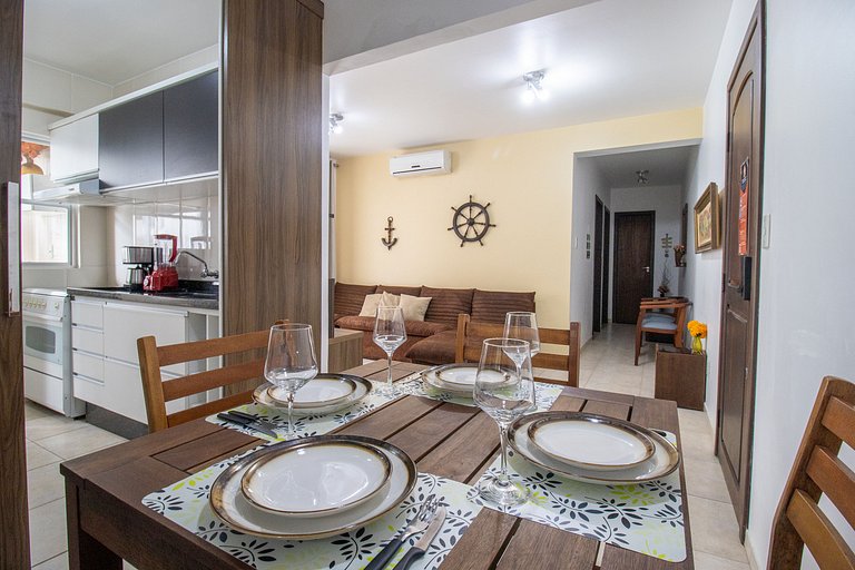 CRM38 - 2Dorm, Climatizado, Centro, Garagem, Wi-fi