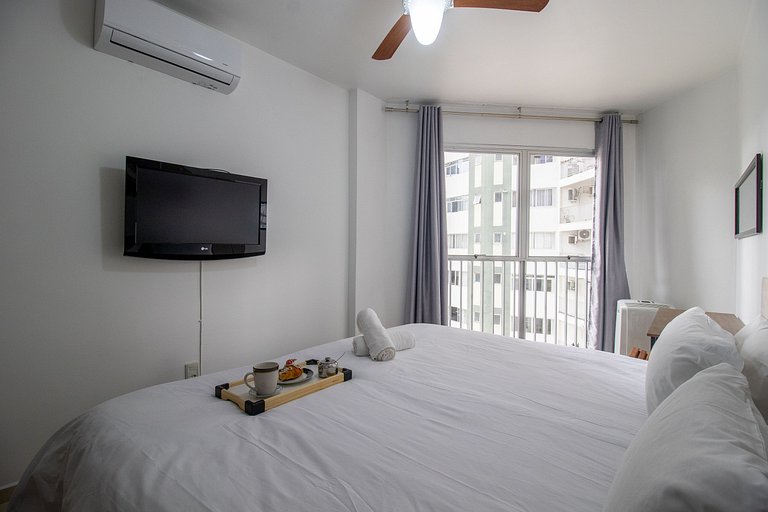 CRM38 - 2Dorm, Climatizado, Centro, Garagem, Wi-fi