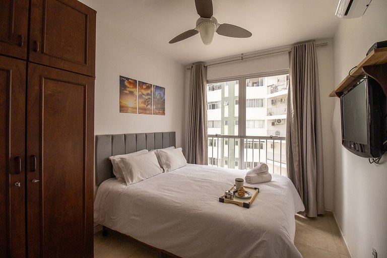CRM38 - 2Dorm, Climatizado, Centro, Garagem, Wi-fi