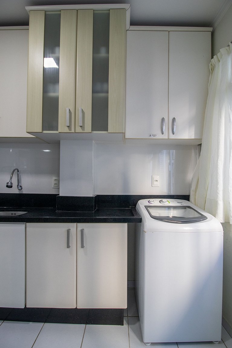APU24 - Esq com Av Atlântica, 4 Dorm, Climatizado