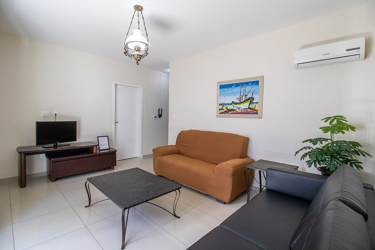 MAU31 - Churrasqueira, Av. Brasil, 3 Dorm