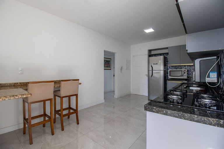 BLU41 - Av Brasil, 3 Dorm Climatizados, Garagem
