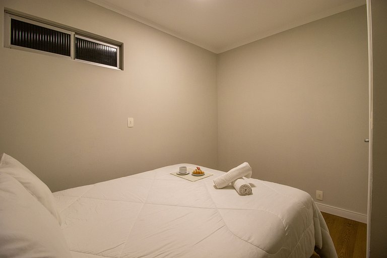 APU24 - Esq com Av Atlântica, 4 Dorm, Climatizado
