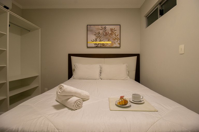 APU24 - Esq com Av Atlântica, 4 Dorm, Climatizado